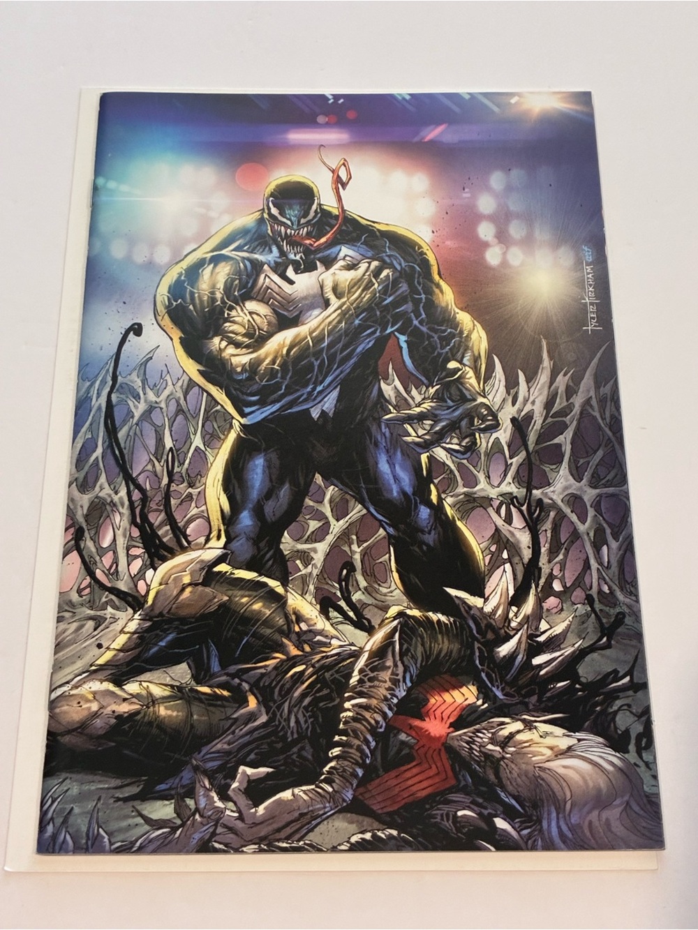 King in Black #5 Tyler Kirkham Virgin Variant Venom Knull Ali Frazier Homage 9.6